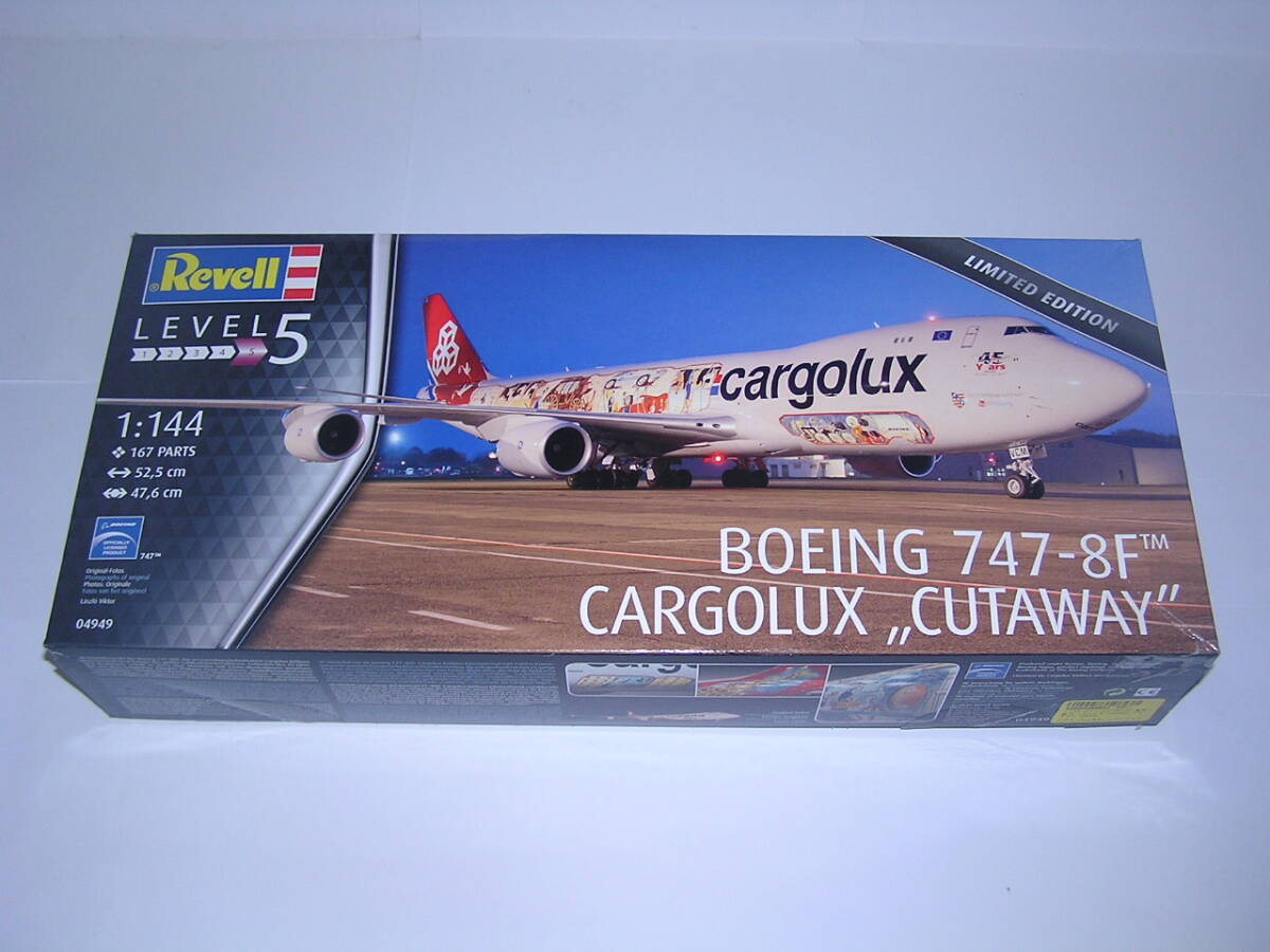 未組立 Revell 1/144 ボーイング 747-8F CARGOLUX CUTAWAY レベル