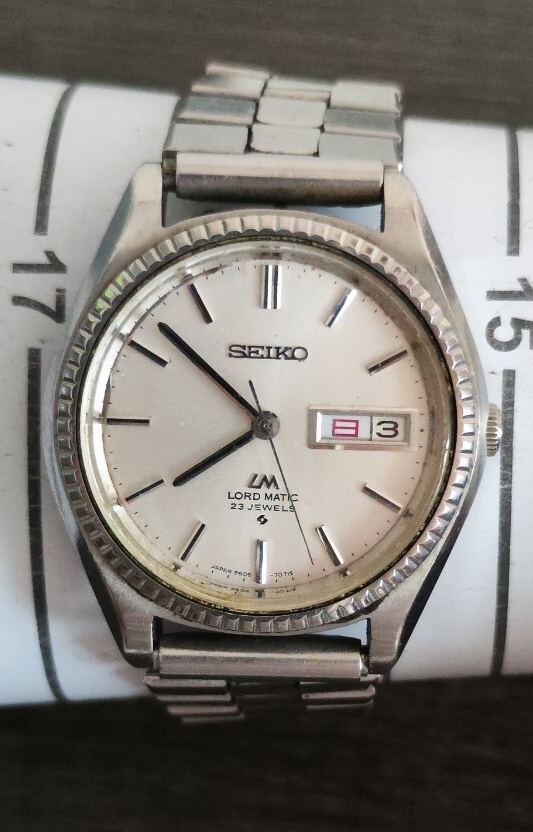 自動巻 稼働品 SEIKO LORD MATIC メンズ腕時計 シルバー文字盤 三針デイデイト 