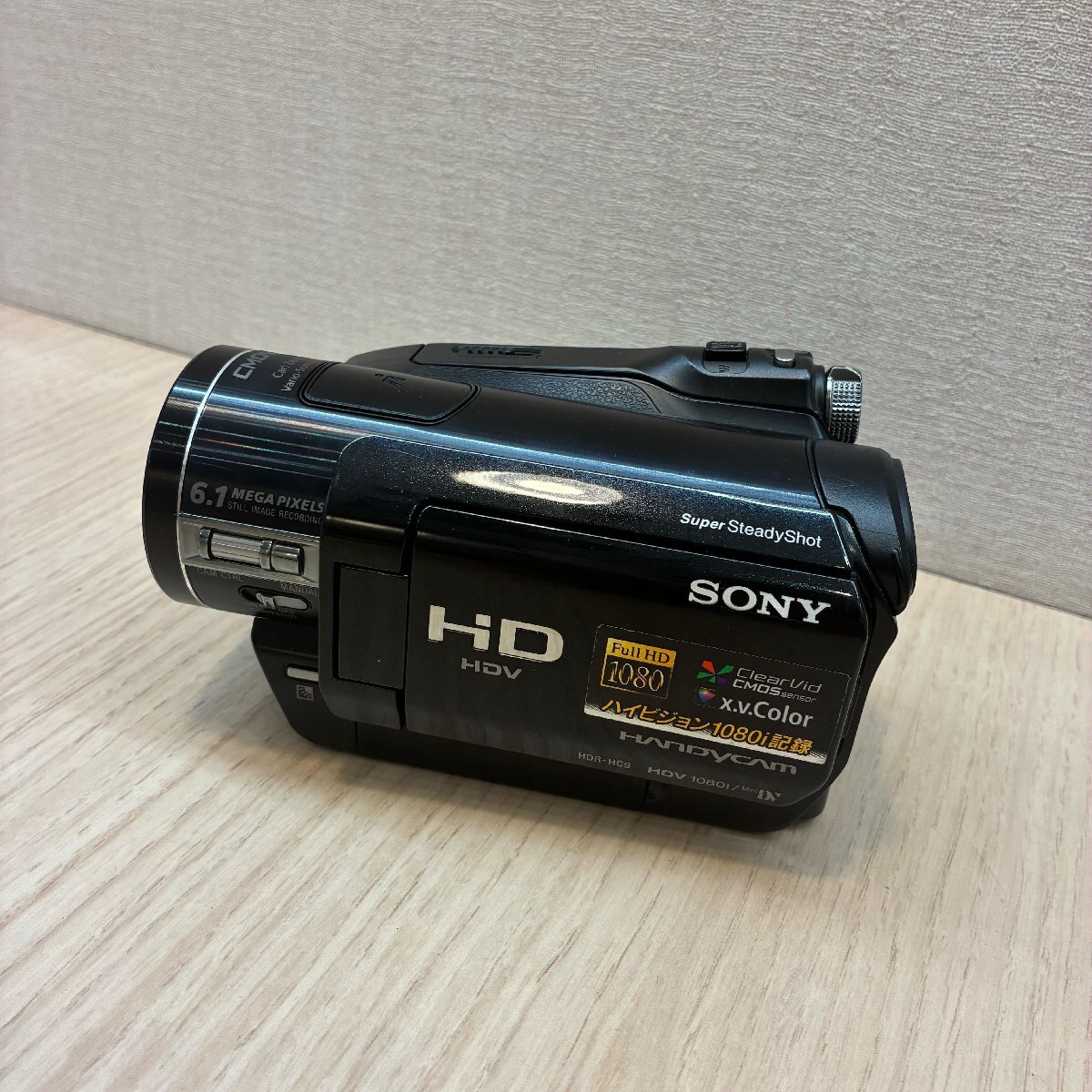 【485_96947】Sony ソニー デジタルビデオカメラ Handycam HDR-HC9 通電確認済み 充電コード付き