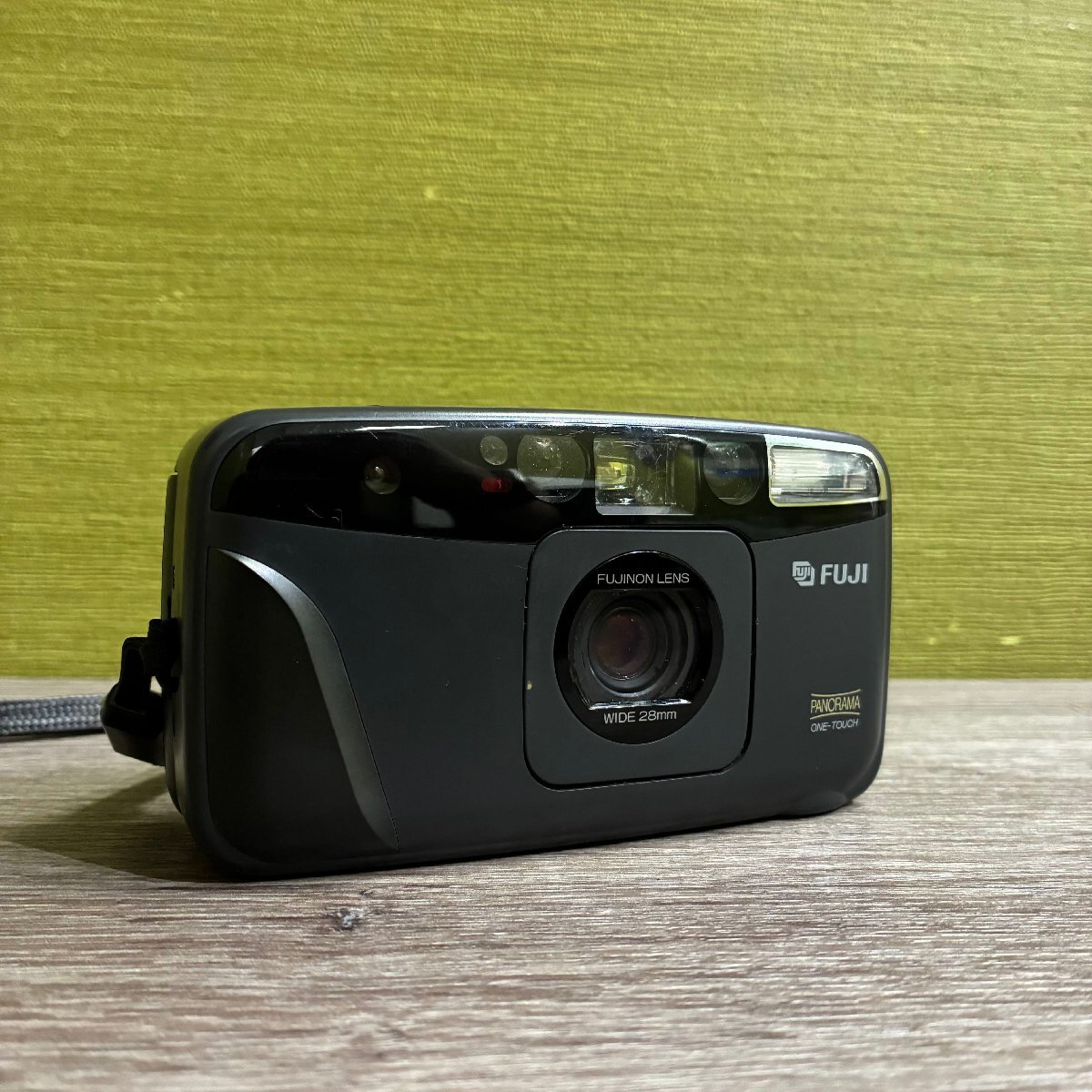 【557_63216】FUJIFILM フジフィルム コンパクトフィルムカメラ FUJI CARDIA mini EVREYDAY OP 28㎜/F4.5 ブラック 動作未確認 ジャンク