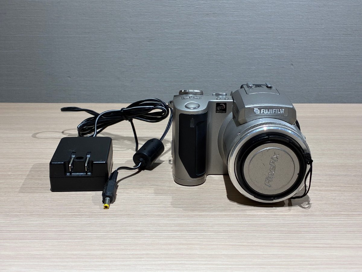 【257_05326】FUJIFILM 富士フィルム デジタルカメラ 動作未確認 中古品 _現状品 80