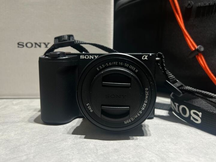 【292_54906】SONY VLOGCAM ZV-E10 II パワーズームレンズキット / ZV-E10M2 B / E PZ 16-50mm F3.5-5.6 OSS II カメラバッグ付 動作未確認