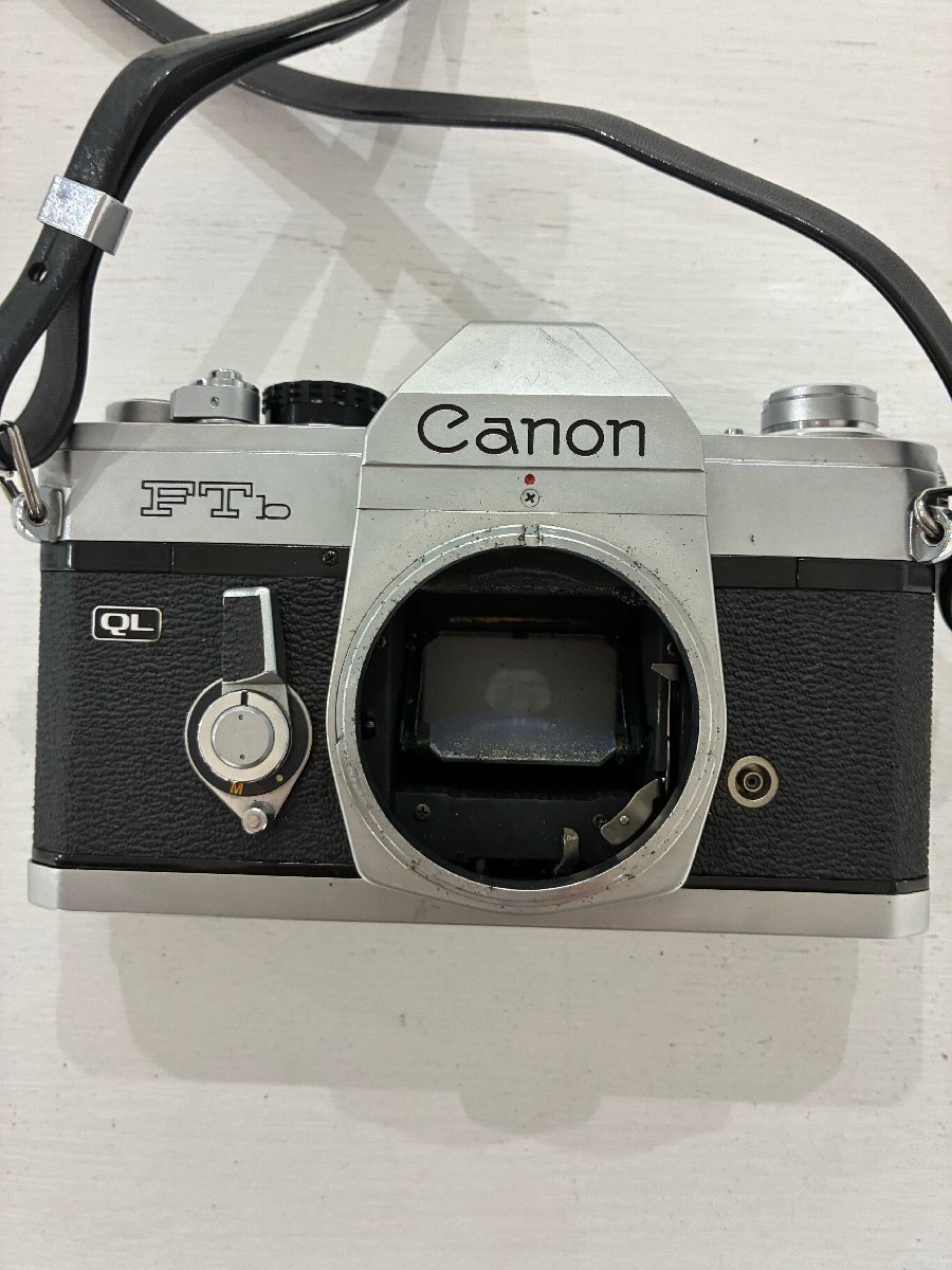 【482_72132】Canon キャノン FTb フィルムカメラ レンズセット / FD 28㎜ 1:3.5 / FD 50mm 1:1.8 / FD 100-200mm 1:5.6 動作未確認