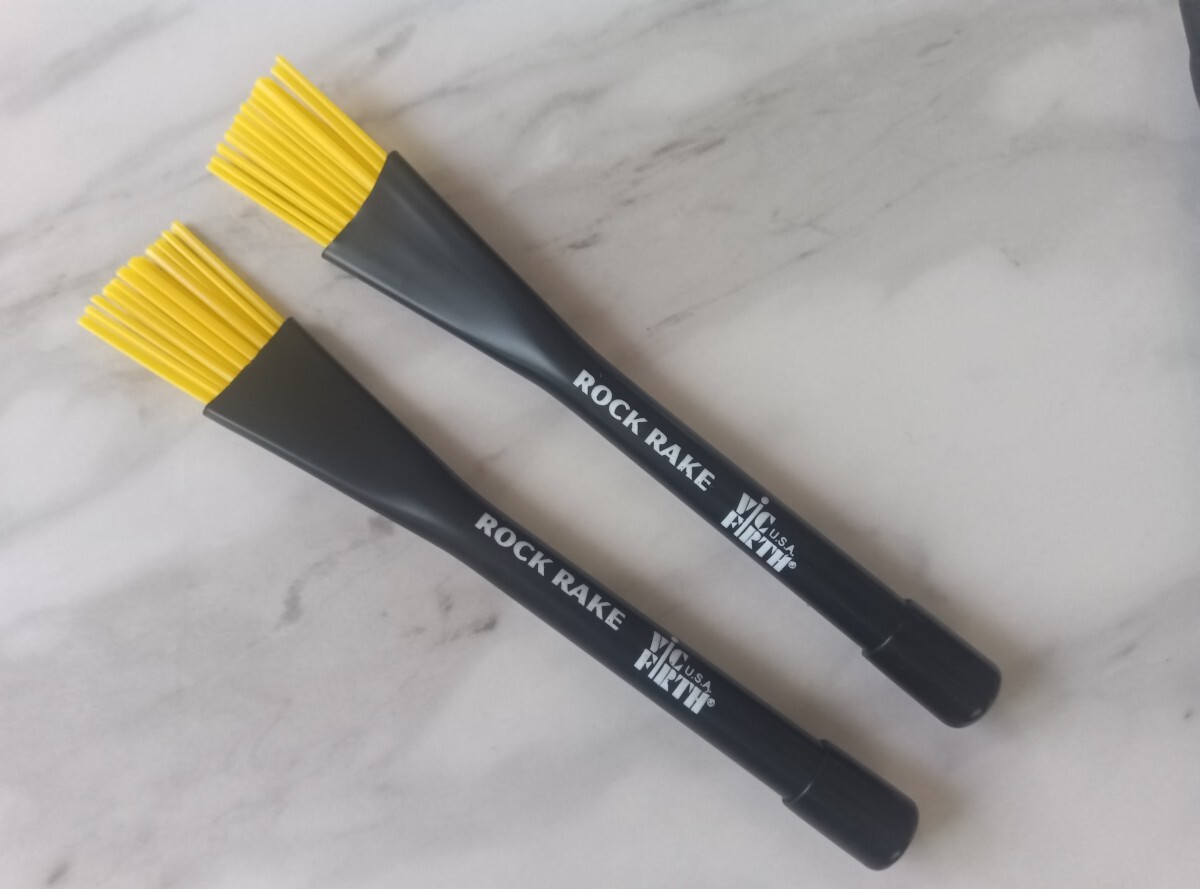【未使用】VIC FIRTH ROCK RAKE ドラムブラシ 2本セット