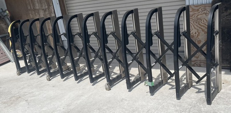 福岡　アルミ　アコーディオン門扉　最大50～370m　奥行76cm　H100cm　現状渡し　引き取り：香春町
