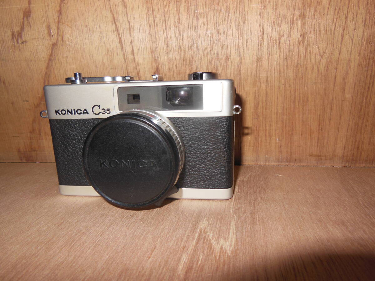 3.- Konica C35 HEXANON f=38mm 1:2.8 フィルムカメラ 