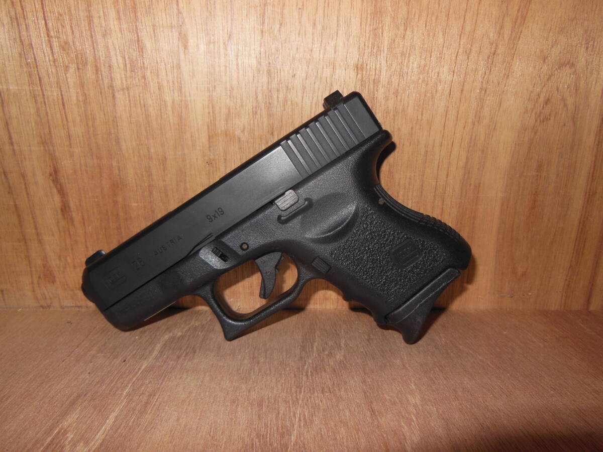 6.- TOKYO MARUI GLOCK 26 AUSTRIA BPD199 ガスガン ハンドガン