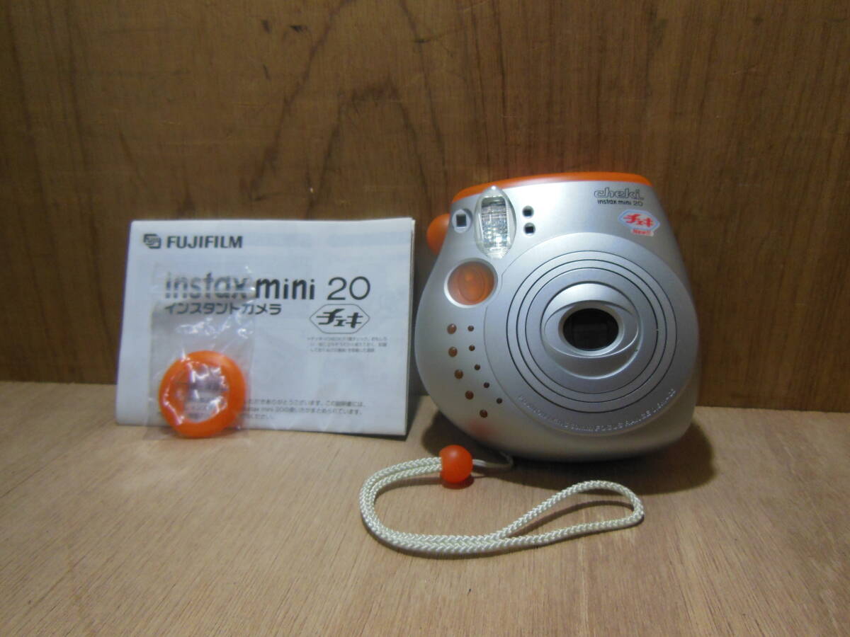 16.- FUJIFILM instax mini 20 cheki インスタントカメラ