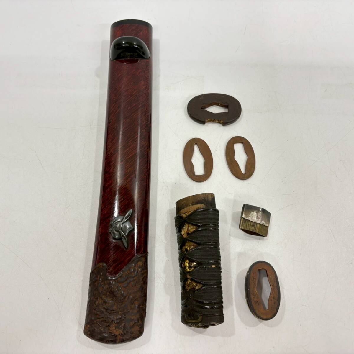 ■ 1円~【コレクター放出品】 刀 拵 一式 まとめ売り 日本刀 短刀 懐刀 刀装具 柄 鞘 鍔 ハバキ 縁頭 アンティーク コレクション L150120