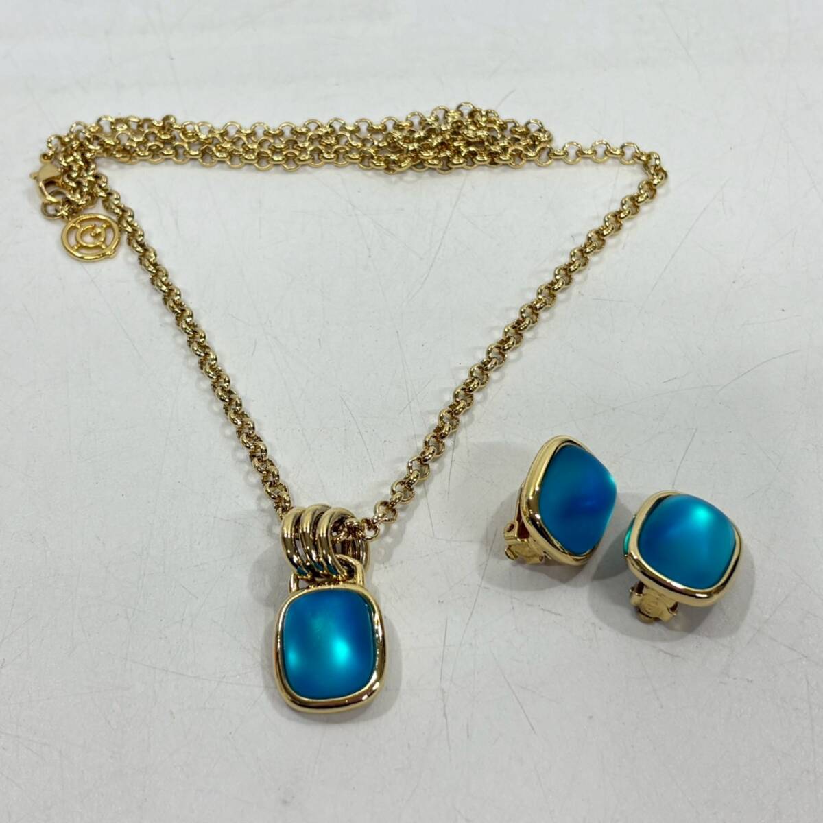■ 1円〜【セット売り】 GIVENCHY ジバンシー ジバンシィ ネックレス イヤリング ブルー ゴールドカラー アクセサリー レディース L160282