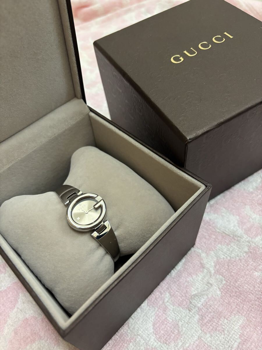 GUCCI グッチ Gサークル バングルウォッチ 105シリーズ クォーツ 腕時計