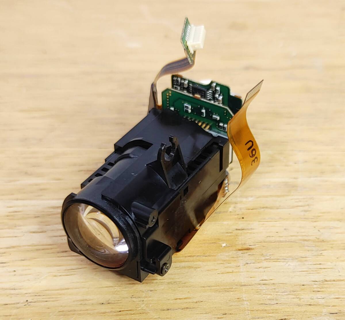 日立 ビデカメ Wooo DZ-MV380用部品　CCD付レンズユニット 光学ユニット フレキ3本付 