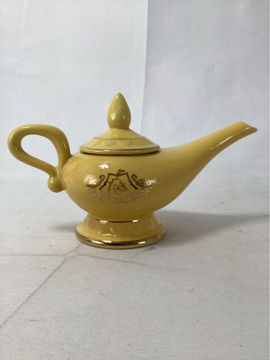 東京ディズニーランド アラジン 魔法のランプ ティーポット 急須 黄色 ジーニー 中古