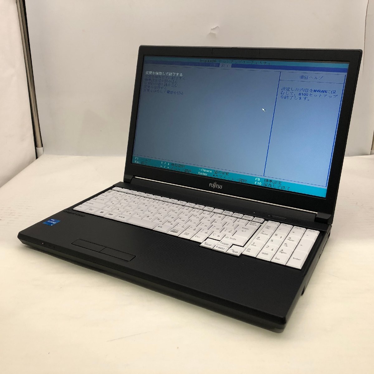 FUJITSU CLIENT COMPUTING LIMITED LIFEBOOK A5513/M Core i5 1345U/4 GB/512 GB(NVMe) 〔B0412〕