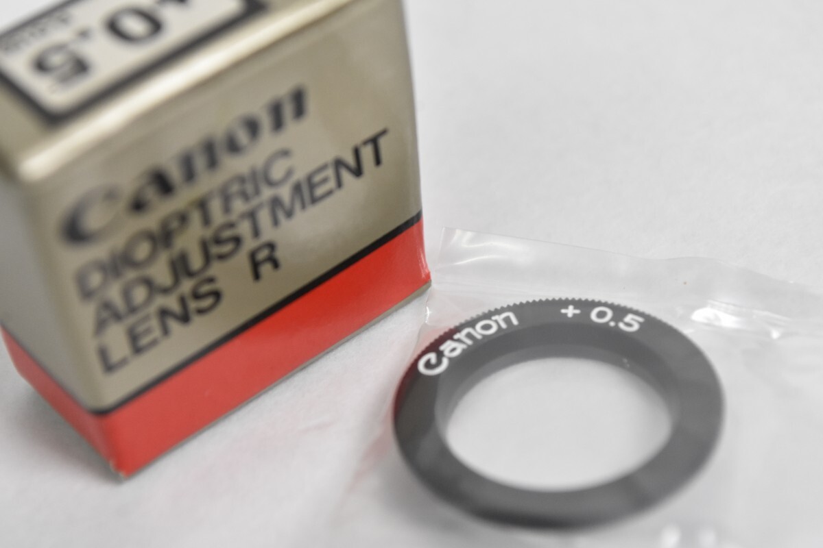 未開封 Canon キャノン DIOPTRIC ADJUSTMENT LENS R +0.5 F-1用 視度補正レンズ キヤノン 一眼レフ カメラ アクセサリー RR-637G-A/714