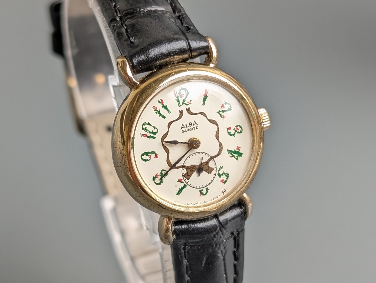 SEIKO セイコー ALBA アルバ V252-0100 ラウンド スモセコ ホワイト文字盤 クォーツ QZ レディース 腕時計 アンティーク RU-383G/018