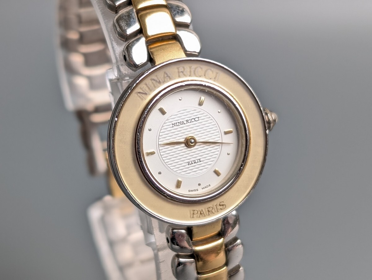 稼働 NINA RICCI ニナリッチ D955 ラウンド クォーツ 腕時計 QZ レディース アクセサリー アンティーク ビンテージ RU-245G/020