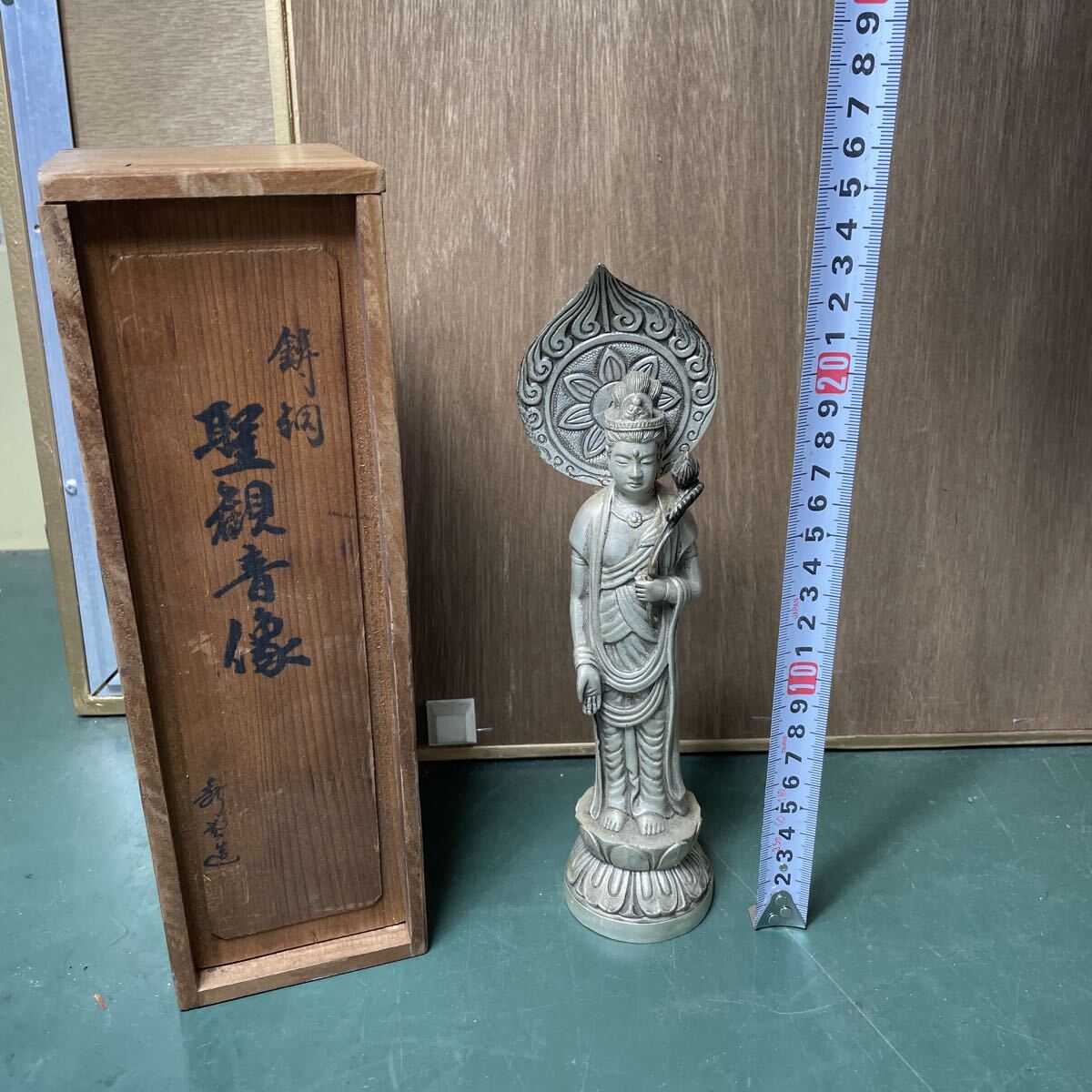 聖観音像 仏像 観音様 彫刻 時代物 木箱付　銅製