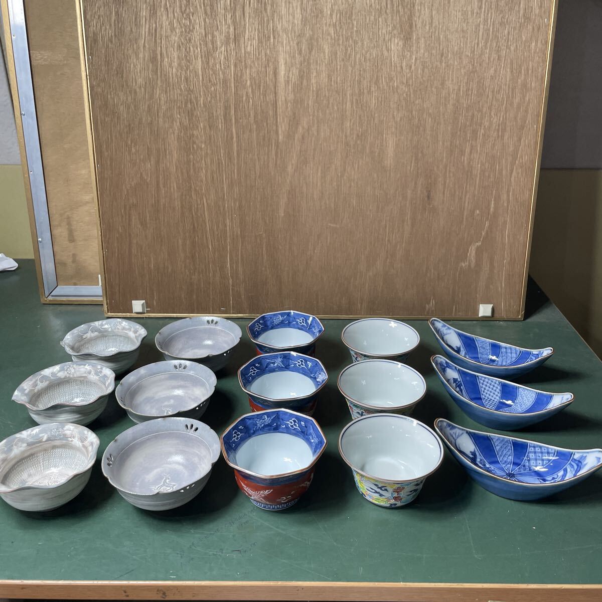 【骨董】和食器 小鉢 舟型鉢 向付 15点 まとめて 染付 色絵 古民具 レトロ モダン 当時物 時代物　銘入り　銘々皿