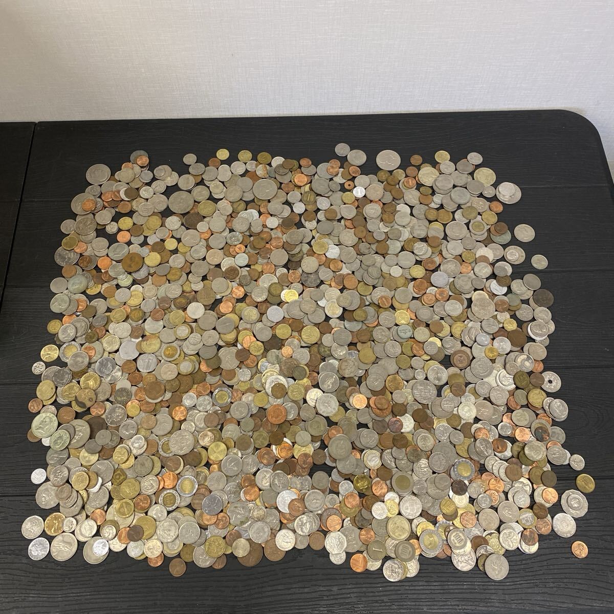 【S5/3E10】 大量 外貨 まとめ 総重量約9.5kg 外国 海外 コイン 硬貨 古銭 