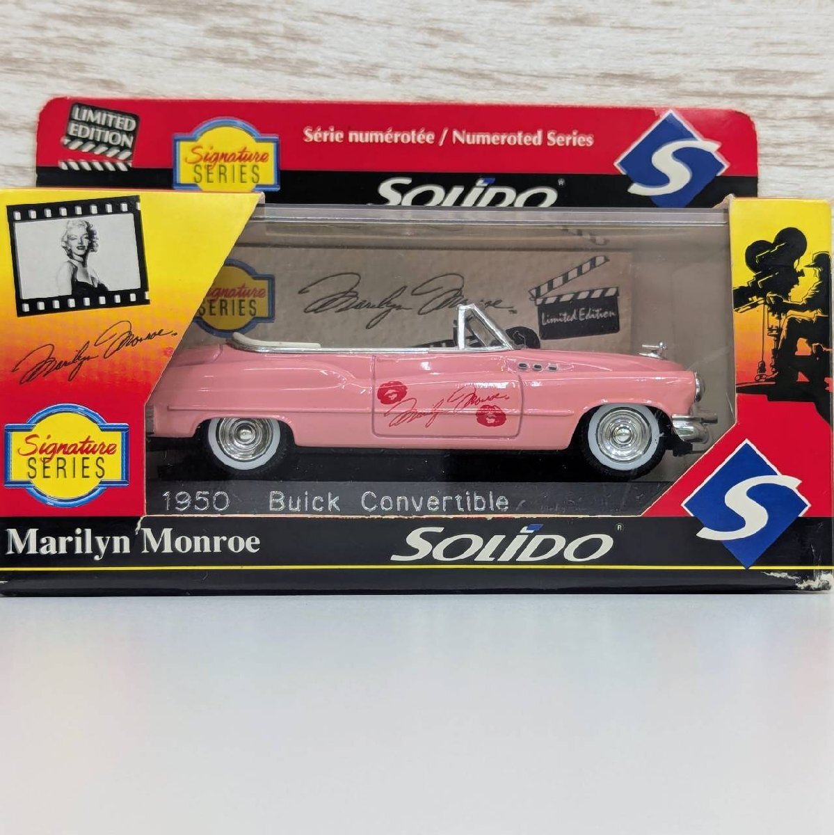 【錦】SOLID 1/43 LIMITED Signature Marilyn Monroe 1950 Buick Convertible ソリド マリリンモンロー ビューイック【733MO】F30