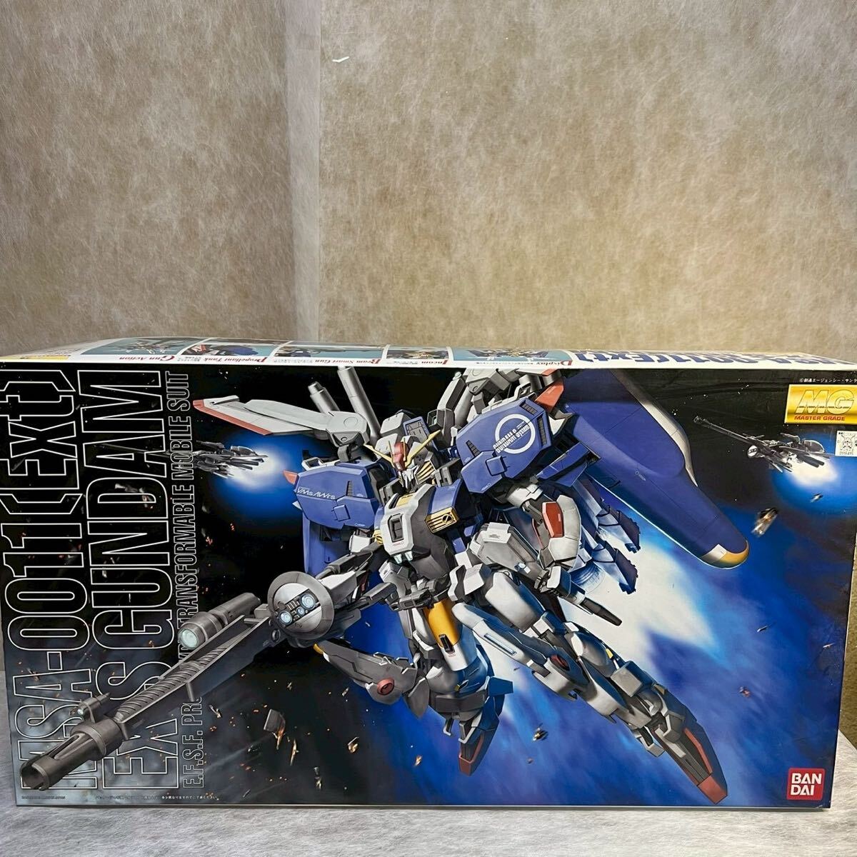  1/100 MSA-0011 Ext Ex-Sガンダム 可変型試作モビルスーツ重装仕様 ガンプラ プラモデル BANDAI 未組立品