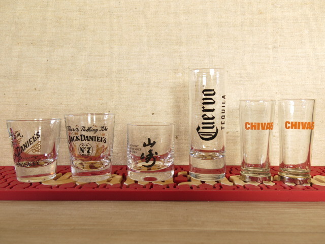 【中古品】ショットグラス 6脚 酒器 ジャックダニエルズ 山崎 クエルボ シーバス バーボン ウイスキー テキーラ