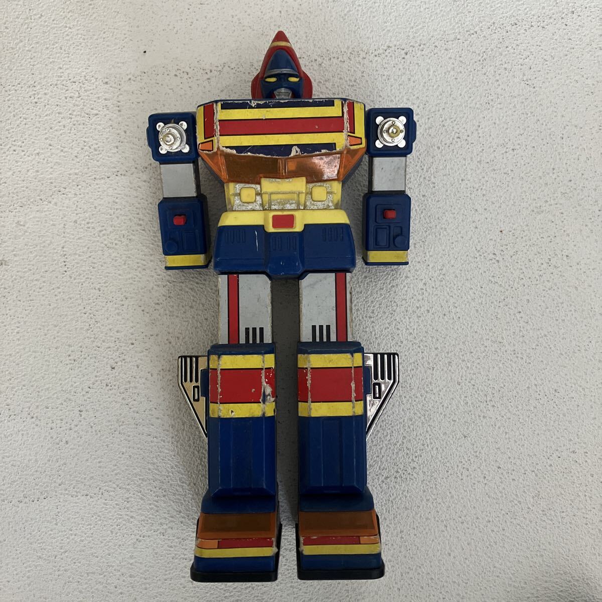 e686-60 電撃戦隊チェンジマン チェンジロボ 当時物 昭和レトロ フィギュア ロボット おもちゃ パーツ欠け バンダイ パンチ部分ありません
