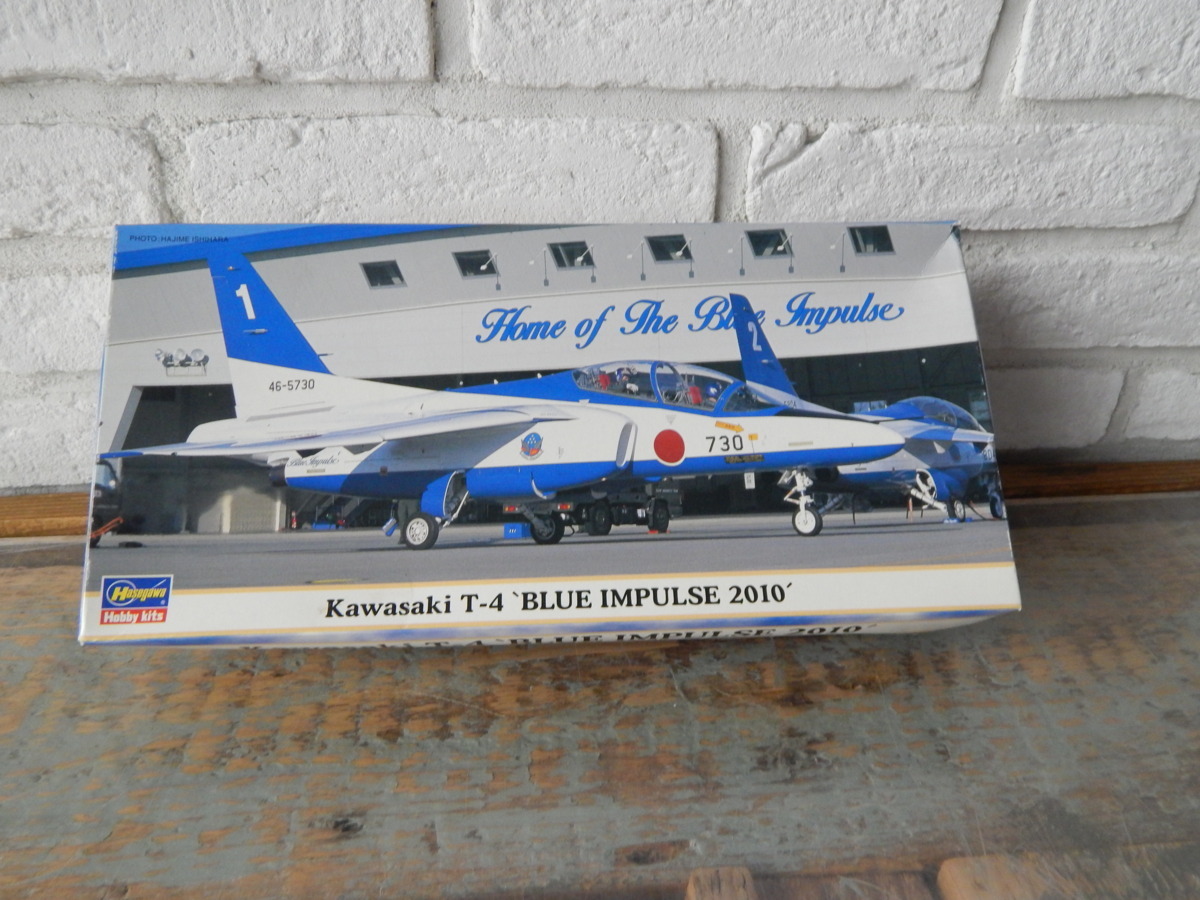 ハセガワ　1/72　川崎T-4 ブルーインパルス2010　00994