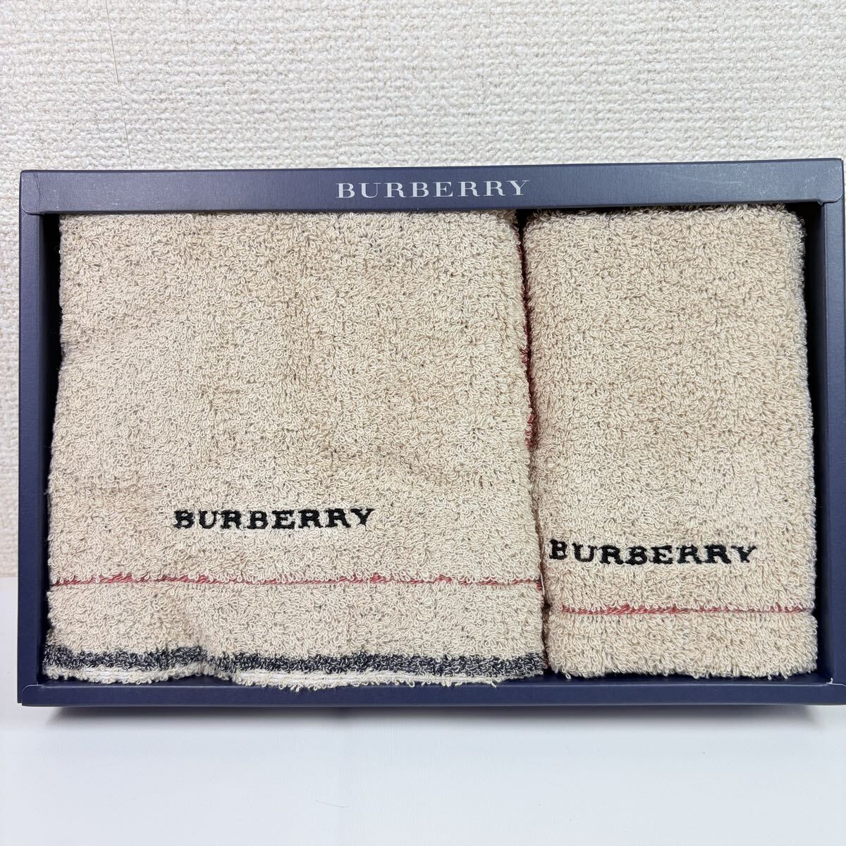 新品　 BURBERRY バーバリー　ノバチェック　フェイスタオル　ウォッシュタオル　ベージュ　 西川産業　ギフト