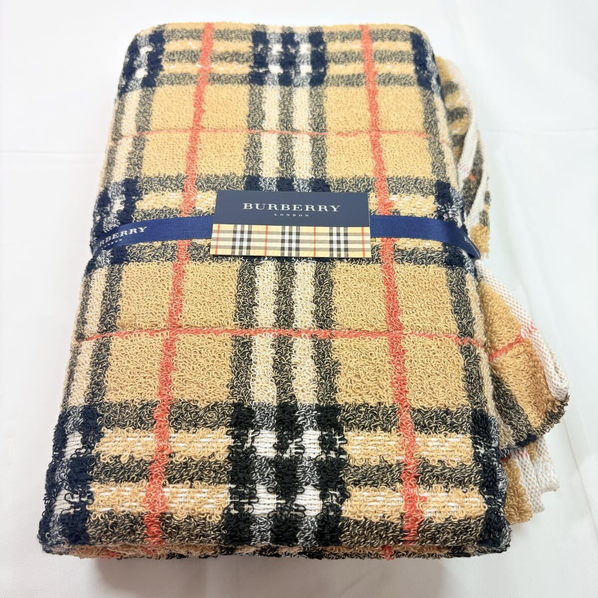 未使用品　 BURBERRY バーバリー　 バスタオル　ノバチェック　ベージュ　キャメル　西川産業