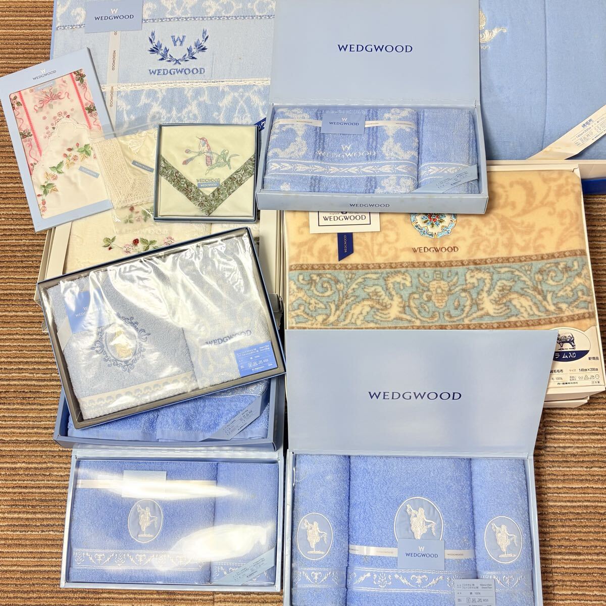 未使用保管品　 WEDGWOOD ウェッジウッド　綿毛布/タオルケット/バスタオル/バスタオル/フェイスタオル/ハンカチなど　大量まとめ西川産業