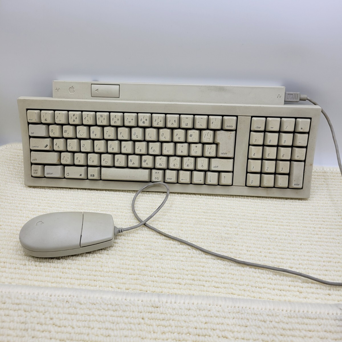 Apple Keyboard II M0487ADB Mouse IIApple Keyboard II Apple Mouse II 純正キーボード マウス セット ADB 日本語配列 レトロ Macintosh