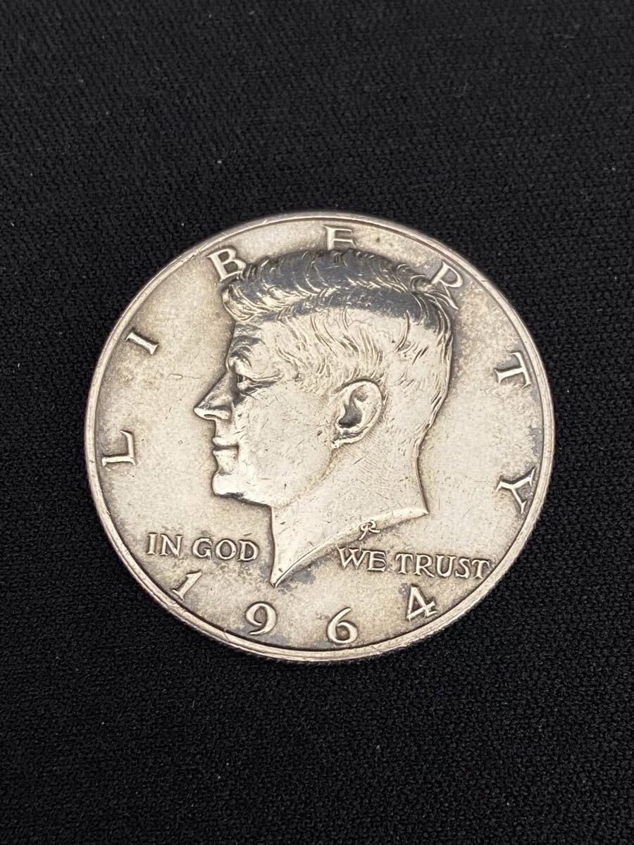 E97★ケネディ・ハーフダラー 1964 50セント銀貨 重さ約12.4g アメリカ 外貨 硬貨 通貨 貨幣 古銭