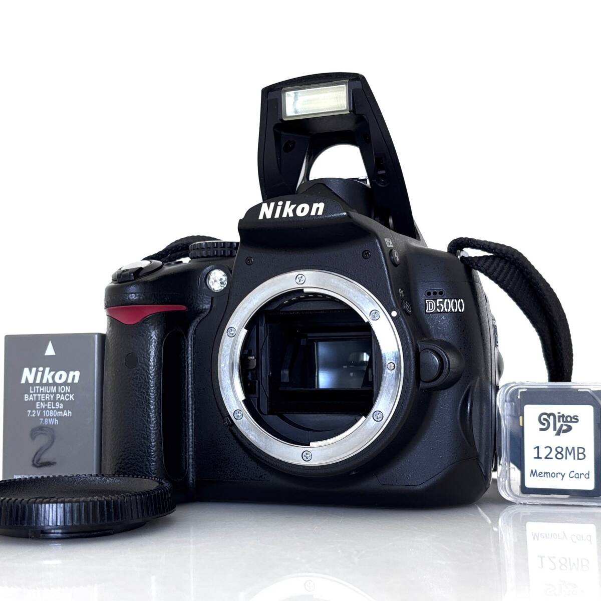【ニコン】Nikon D5000 デジタルカメラ +バッテリー #T985A