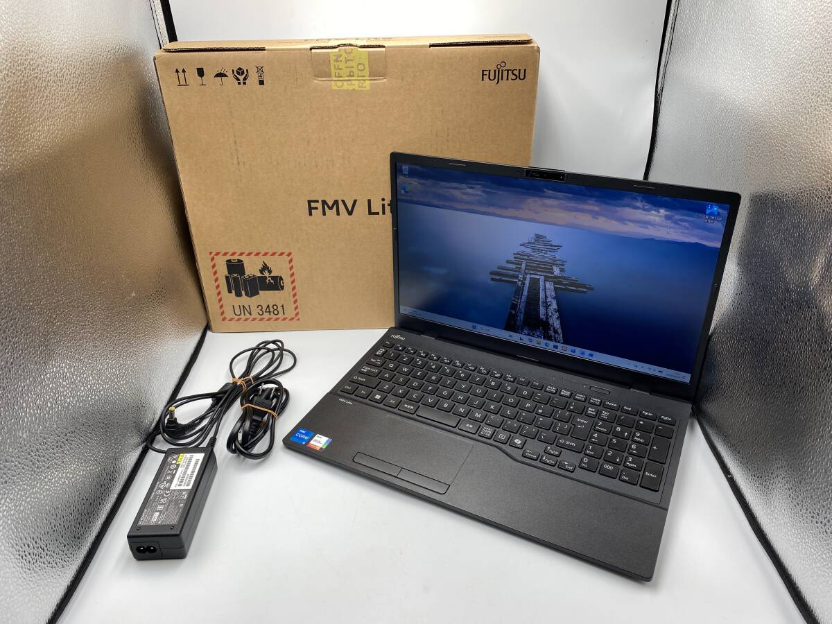 【極美品】 富士通 FMV Lite WA1/J2 Intel Core i5-1235U/16GB/SSD512GB 15.6型FHD Windows11 FMVWJ2A152　A2078