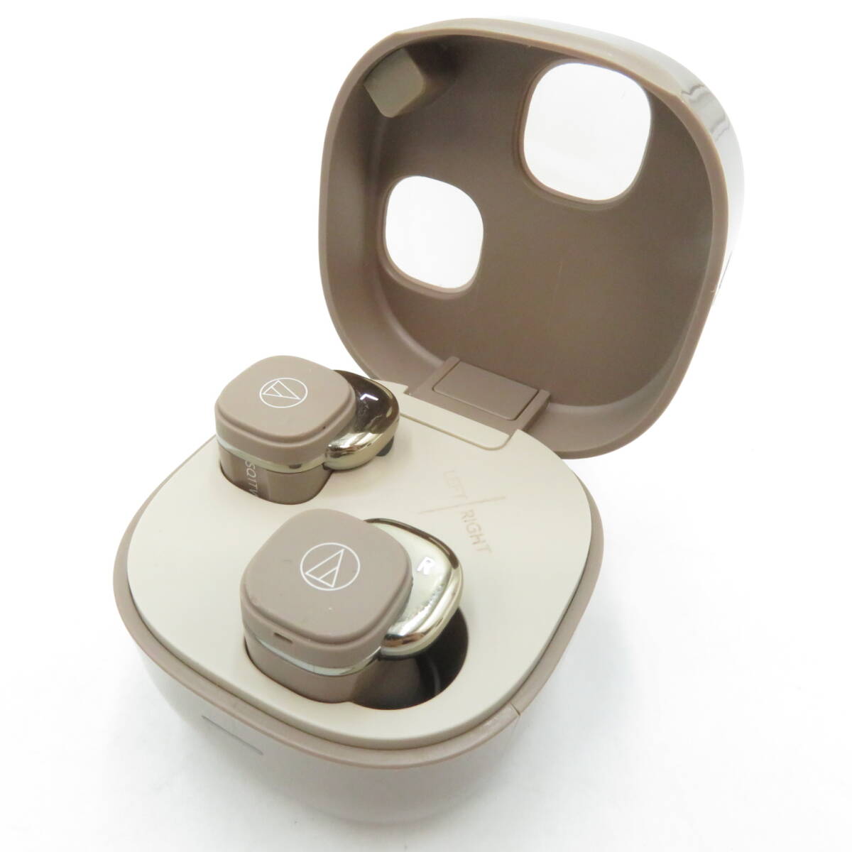 イヤホン◆audio-technica オーディオテクニカ ATH-SQ1TW2 カフェラテ ワイヤレスイヤホン 簡易動作確認済 中古 USED●S1048■