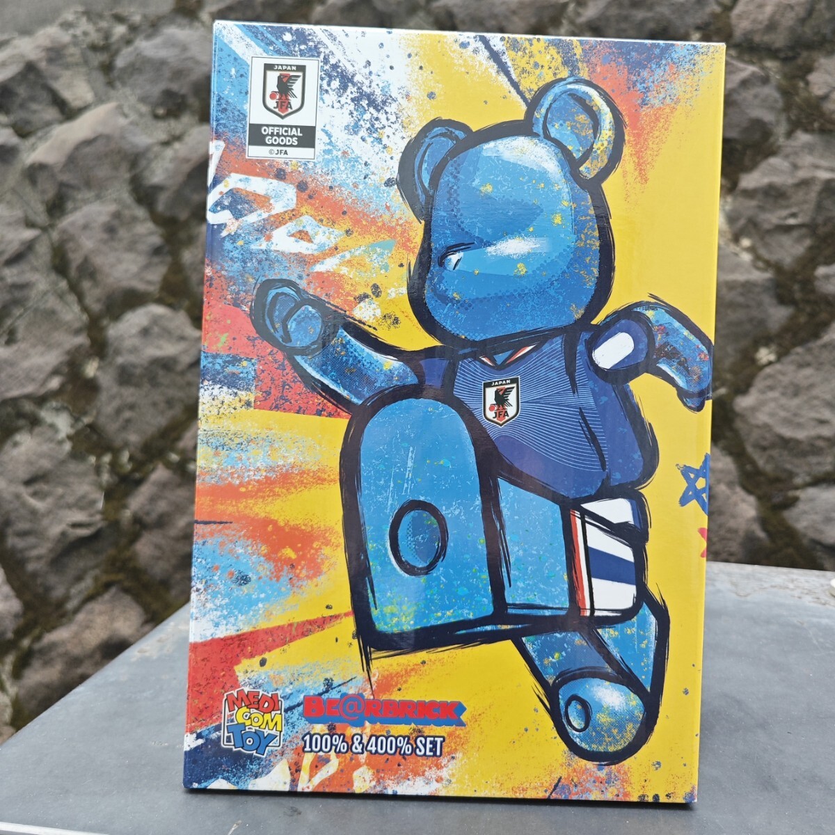 ヤフオク最安値調査済。BE@RBRICK ベアブリック サッカー日本代表 100%&400% 正規品