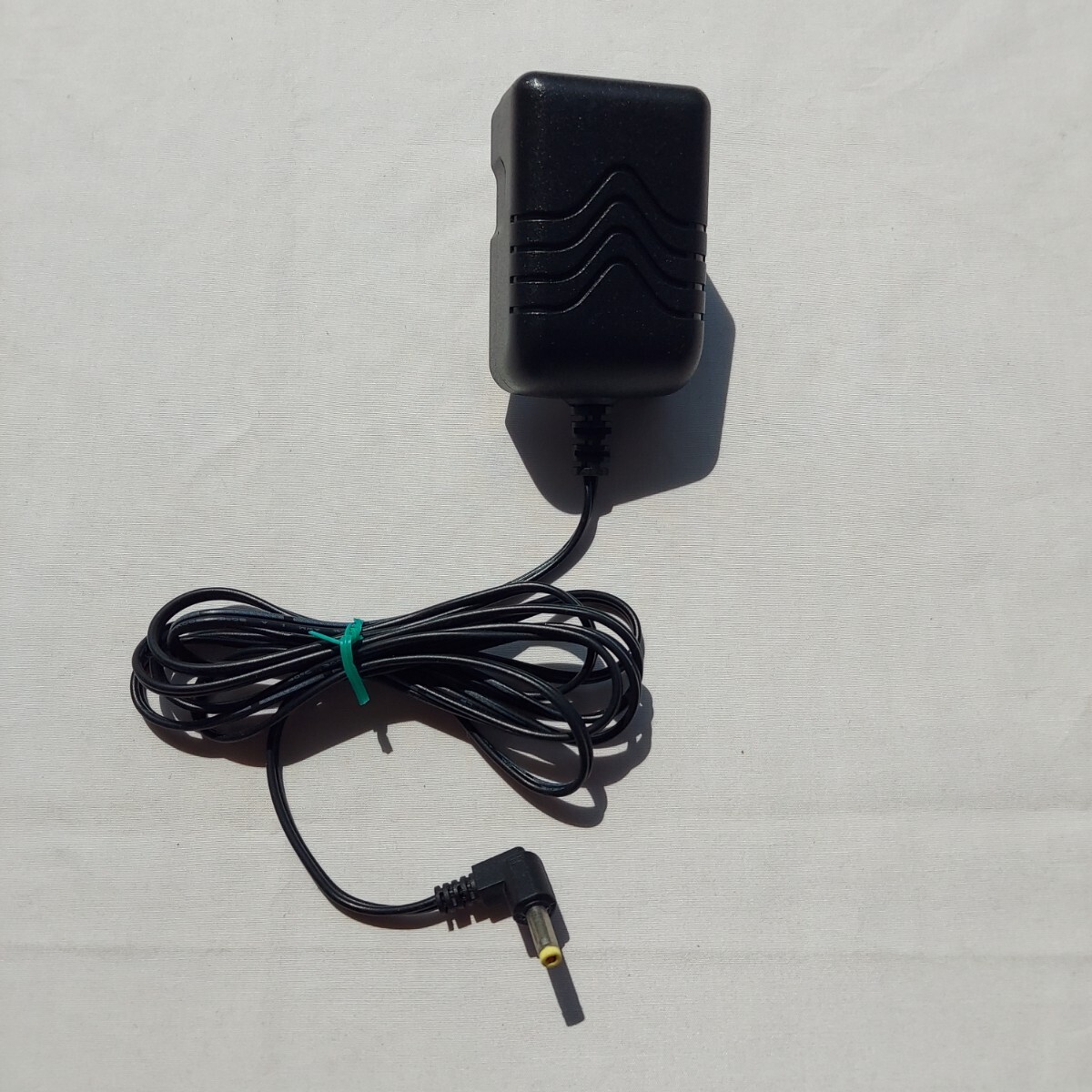 ♪ＧＡＵＤＩ♪アダプター♪ｓｗ10－0500♪中古♪♪♪