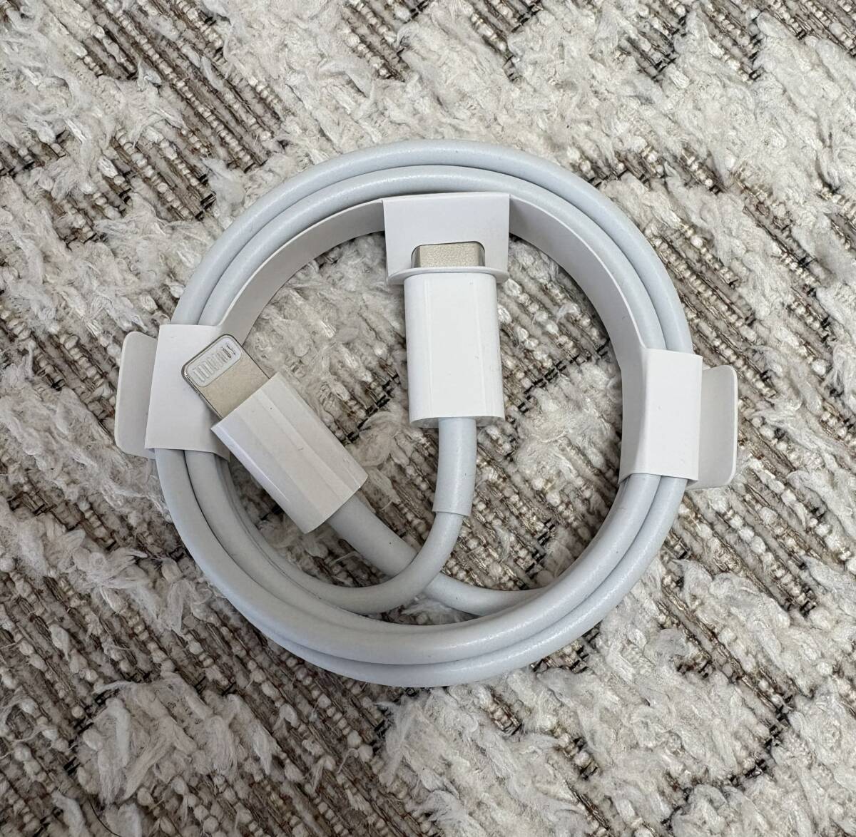 ◆処分品：Apple 純正 正規品 新品 充電ケーブル USB タイプC to ライトニングケーブル Lightning cable iPhone iPad 用 / 送料無料