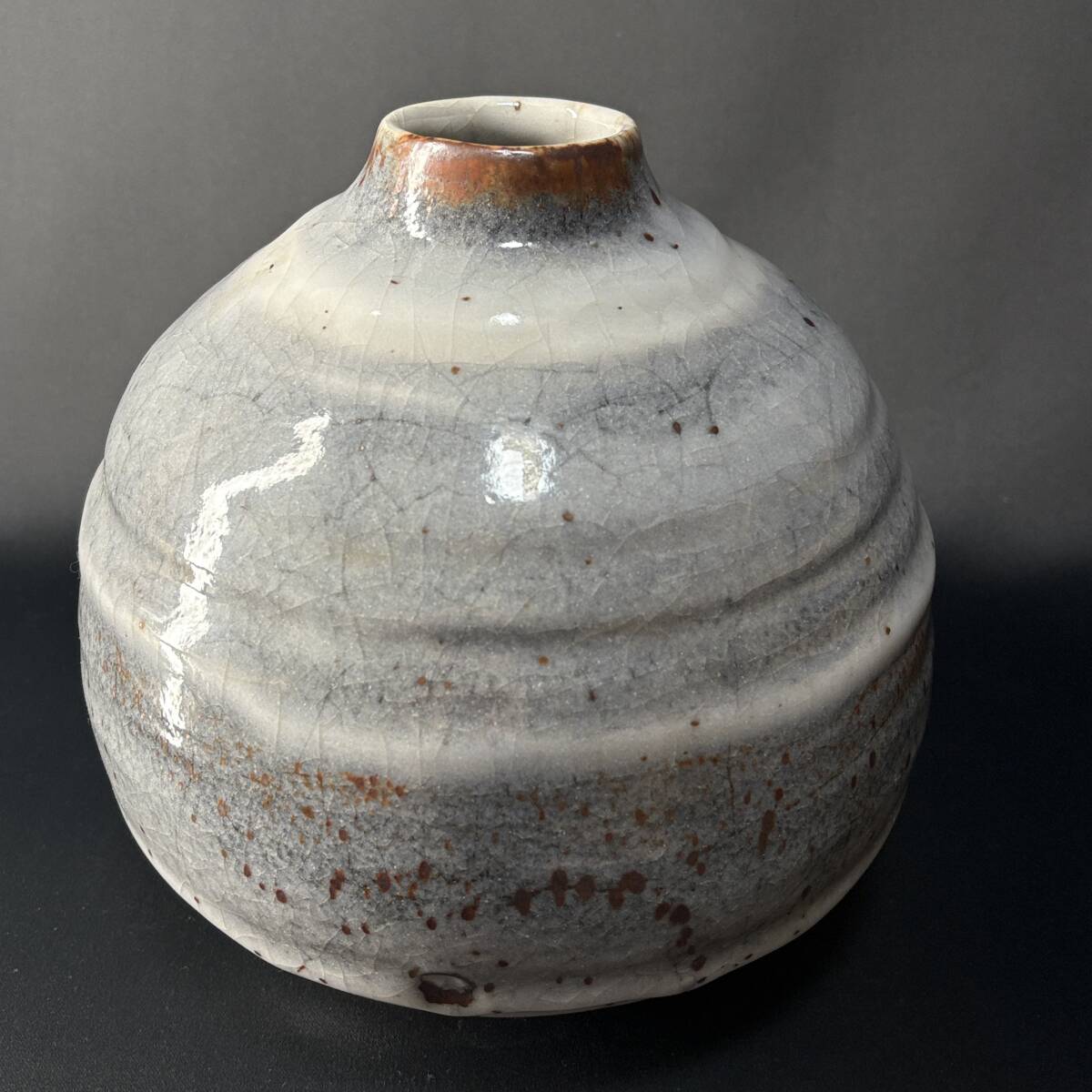 【祥】小栗正男 鼠志野 花生 共箱付 志野焼 花入 花器 茶道具 高21cm