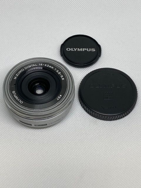OLYMPUS M.ZUIKO DIGITAL ED 14-42mm F3.5-5.6 EZ 【シルバー】
