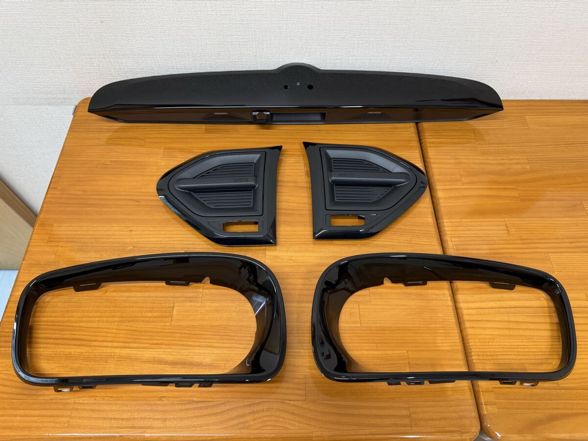 MINI F60　ミニ クロスオーバー　サイドスカットル　フォグランプカバー　バックドアガーニッシュ　ブラック　セット売り！