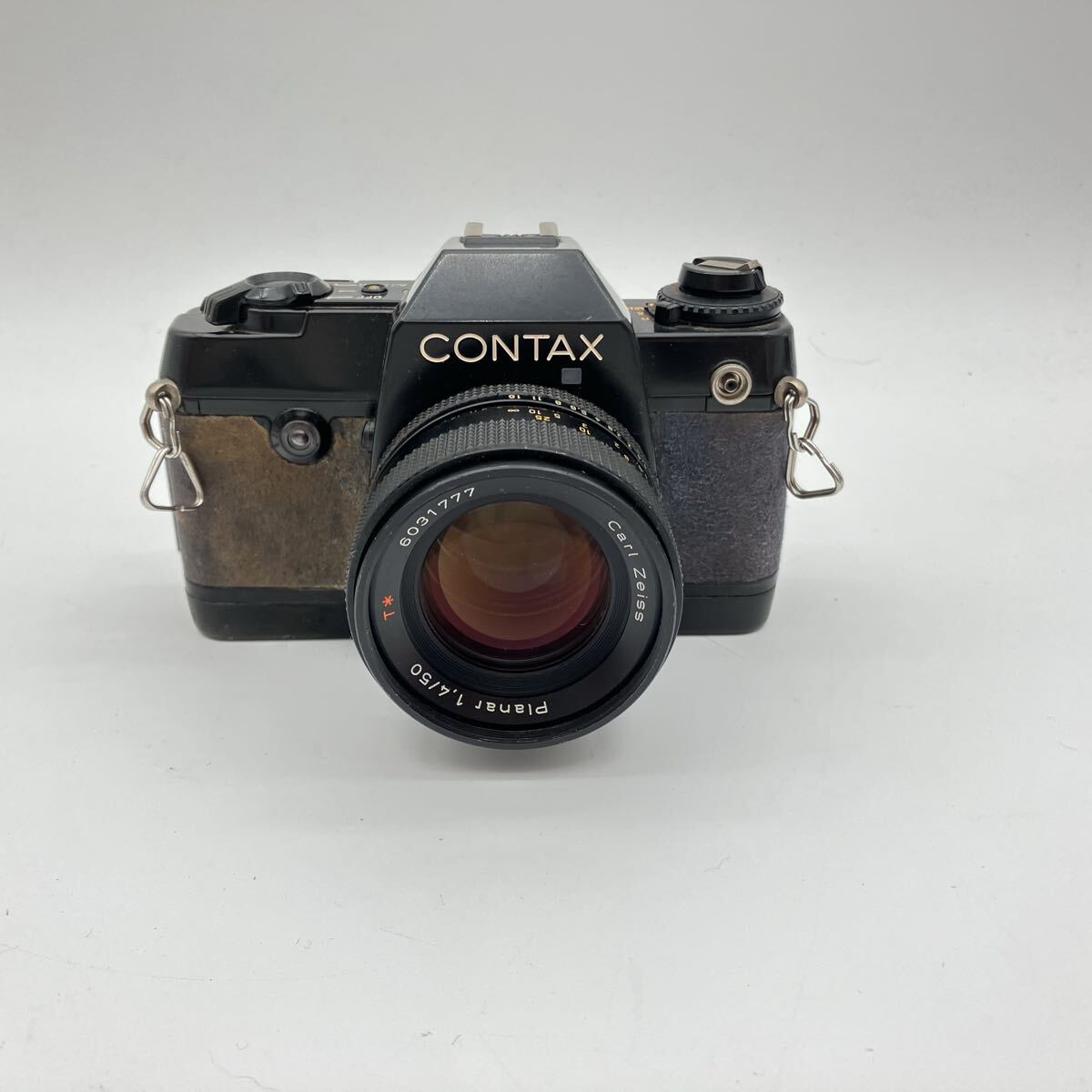 コンタックス CONTAX フィルムカメラ QUARTZ 137MD Planar 1.4/50 Carl Zeiss 一眼レフ ボディ