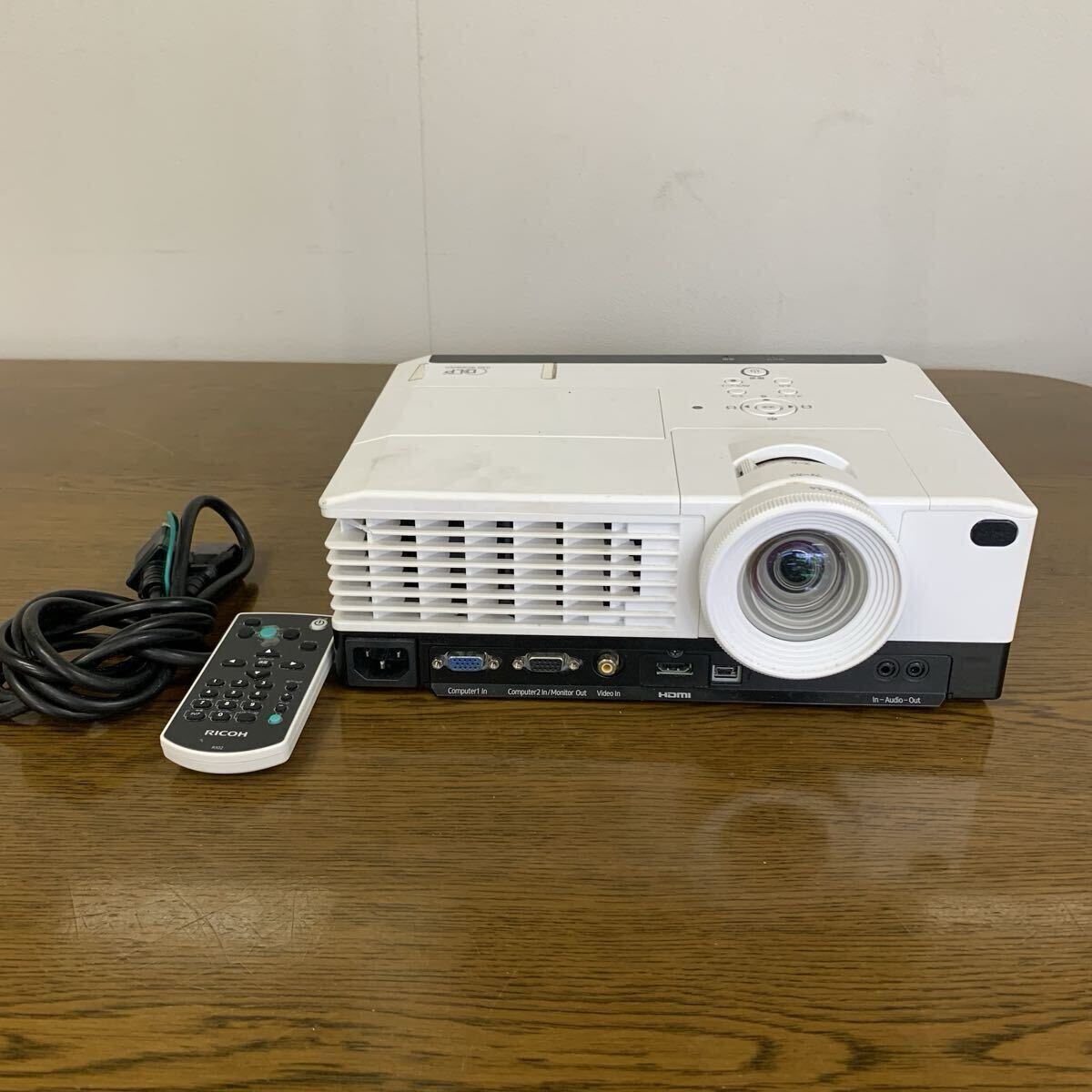 ◯【売り切り】RICOH(リコー) デスクエッジプロジェクター PJ X3351 プロジェクター ※通電確認済み