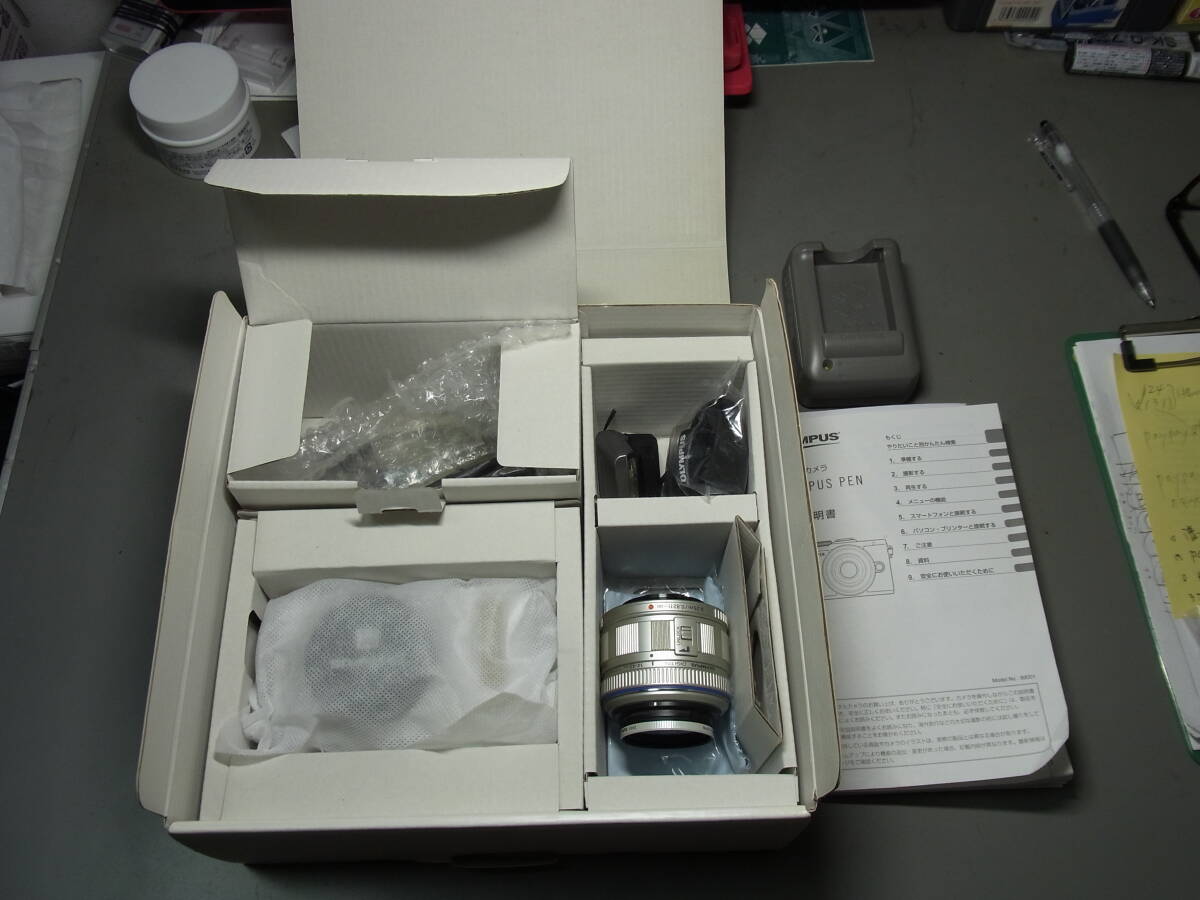 146　オリンパスミラーレスE‐PL8ほぼ新品　送料込み