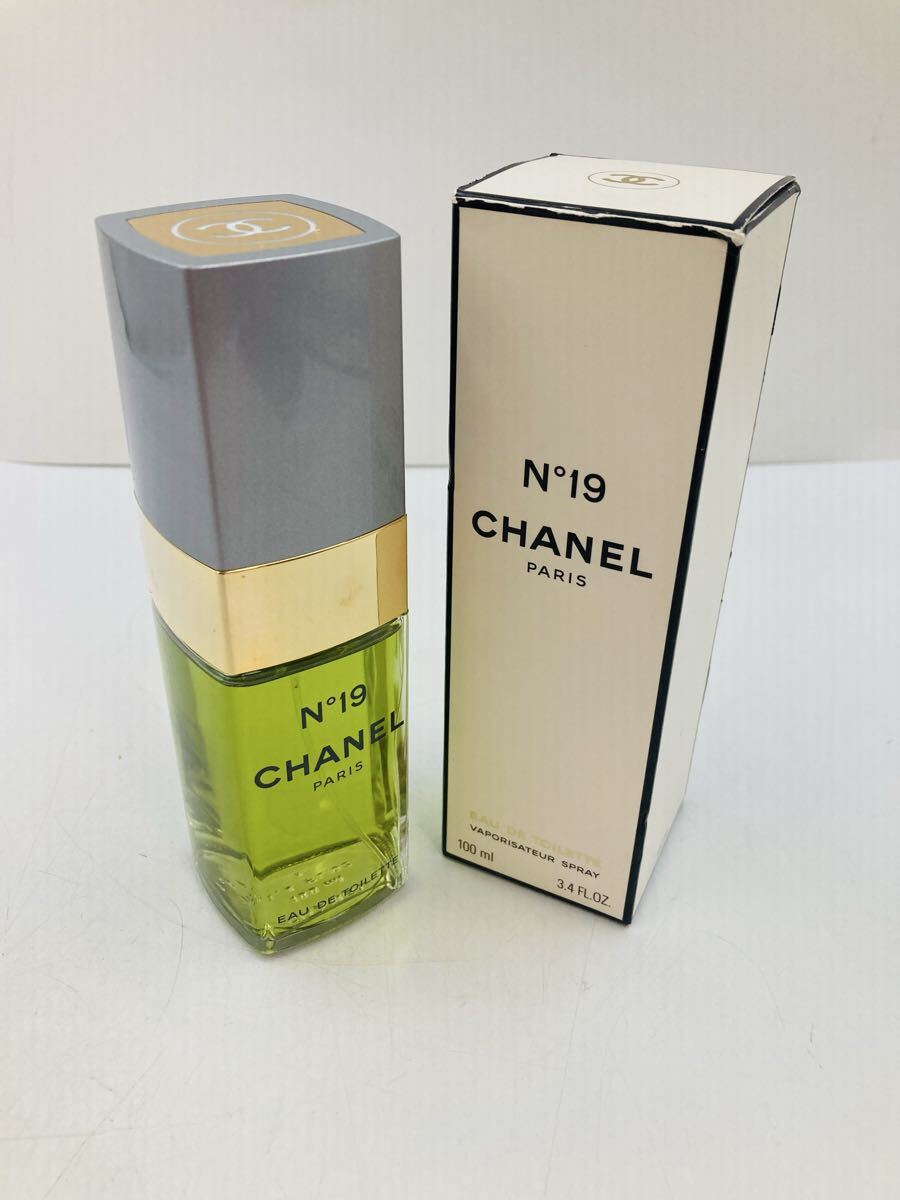 □ CHANEL N°19 EAU DE TOILETTE シャネル オードトワレ 香水 フレグランス ヘルスケア レディース 女性用 箱付き 100ml 残量ほぼ満量