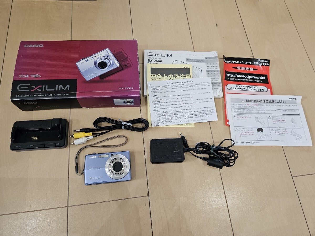 ジャンク 　CASIO EXILIM EX-Z600 コンパクトデジタルカメラ