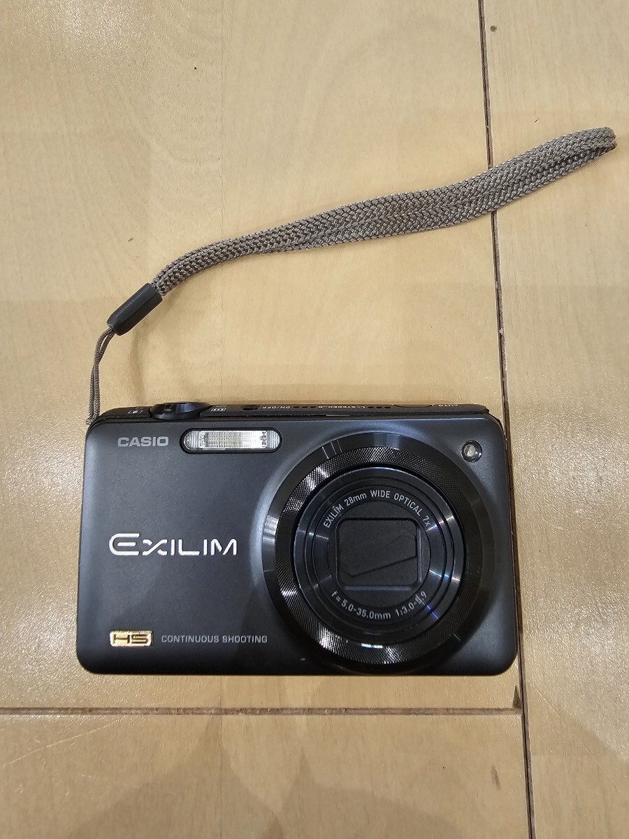 ジャンク 　CASIO EXILIM EX-ZR10 コンパクトデジタルカメラ