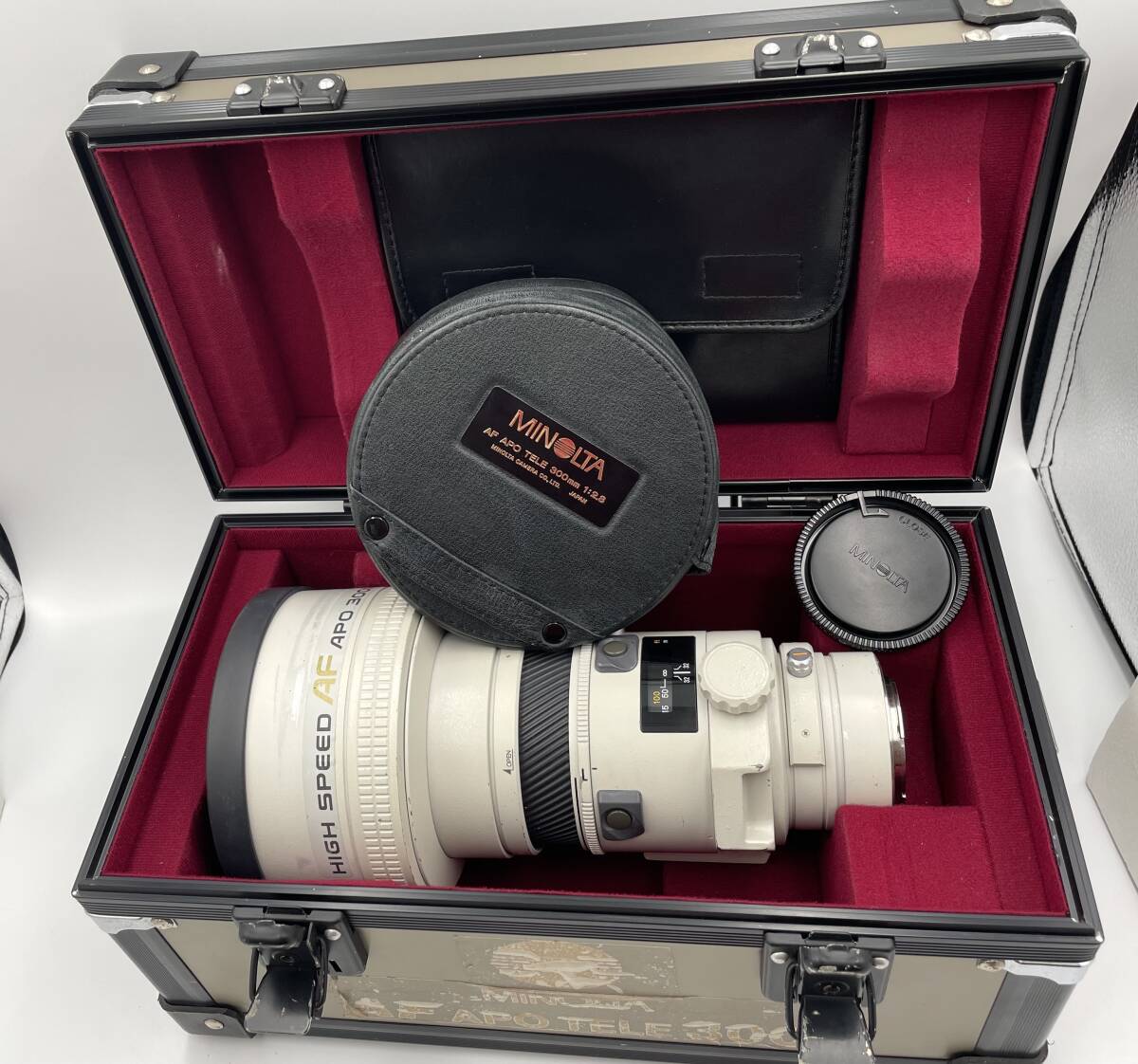 MINOLTA HIGH SPEED AF APO 300mm 1:2.8 ケース 被せキャップ リアキャップ 付　　ミノルタ 300 2.8 sony ソニー 